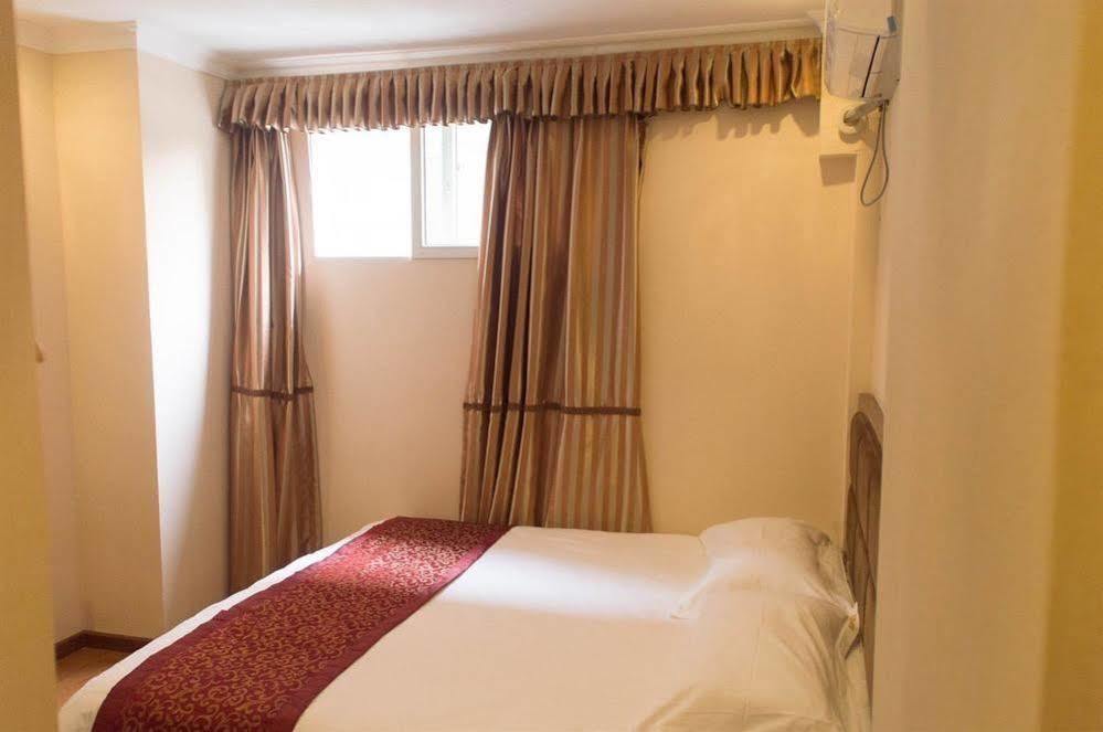 Chongqing Sipulan Express Hotel Екстериор снимка